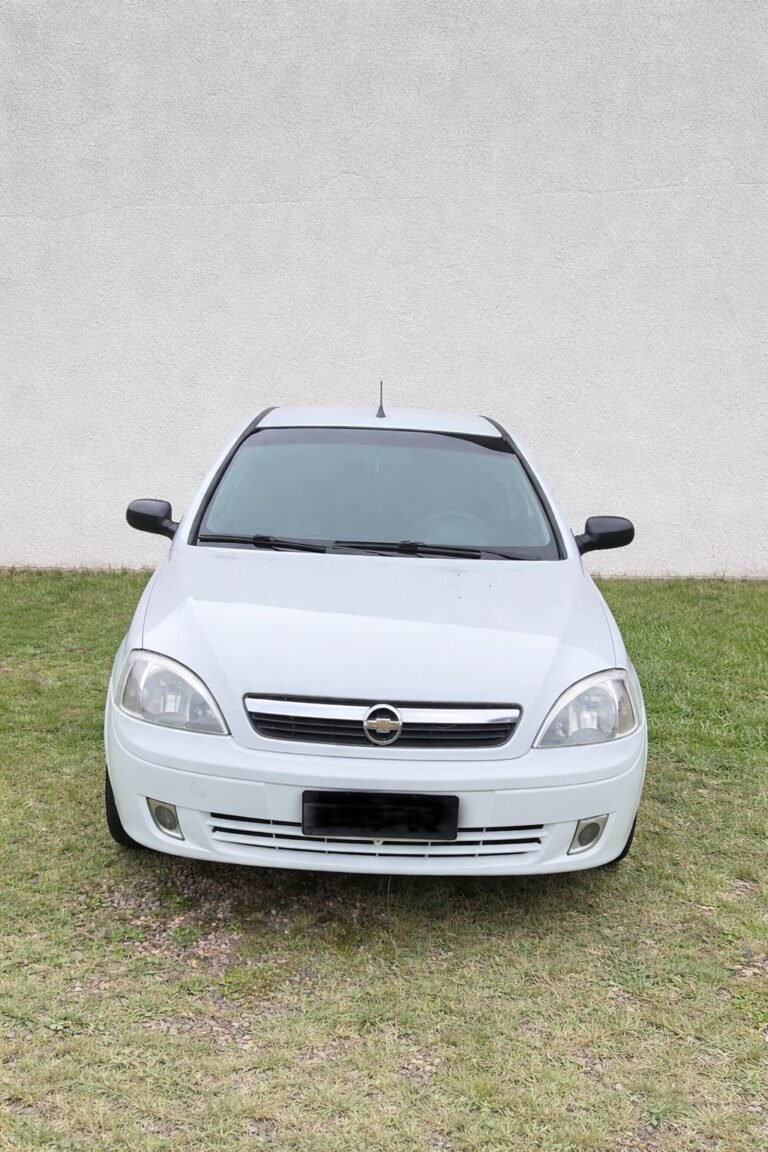 CORSA EMERSON (4)